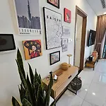 Solis Landmark Riverside Apartment