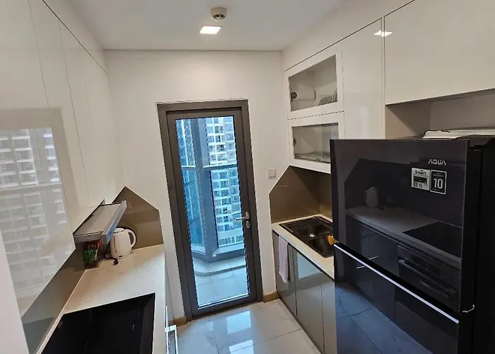 Solis Landmark Riverside Apartment